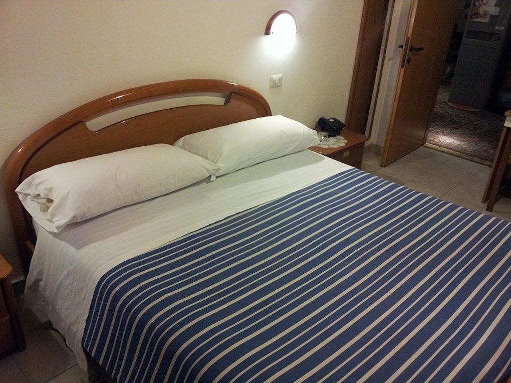 Hotel Acapulco Milano Værelse billede